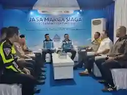 Kakorlantas Meninjau Lalu Lintas Arus Balik Lebaran di Tol Banyumanik Malam Ini